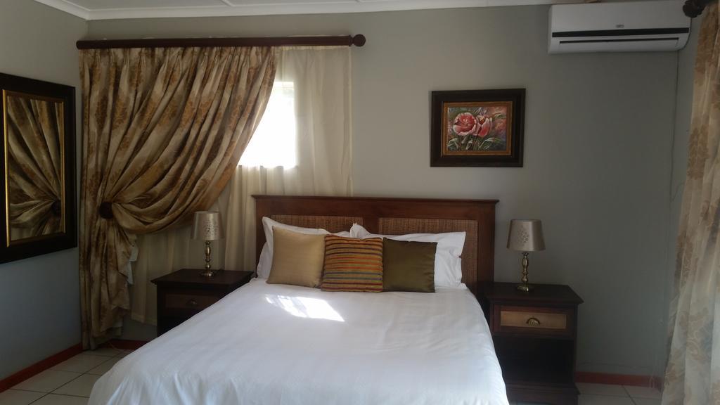 Jakobs Guesthouse & Cottage Іст-Лондон Номер фото